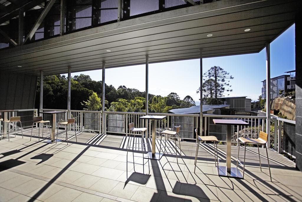 Peppers Noosa Resort And Villas מראה חיצוני תמונה The balcony of the library
