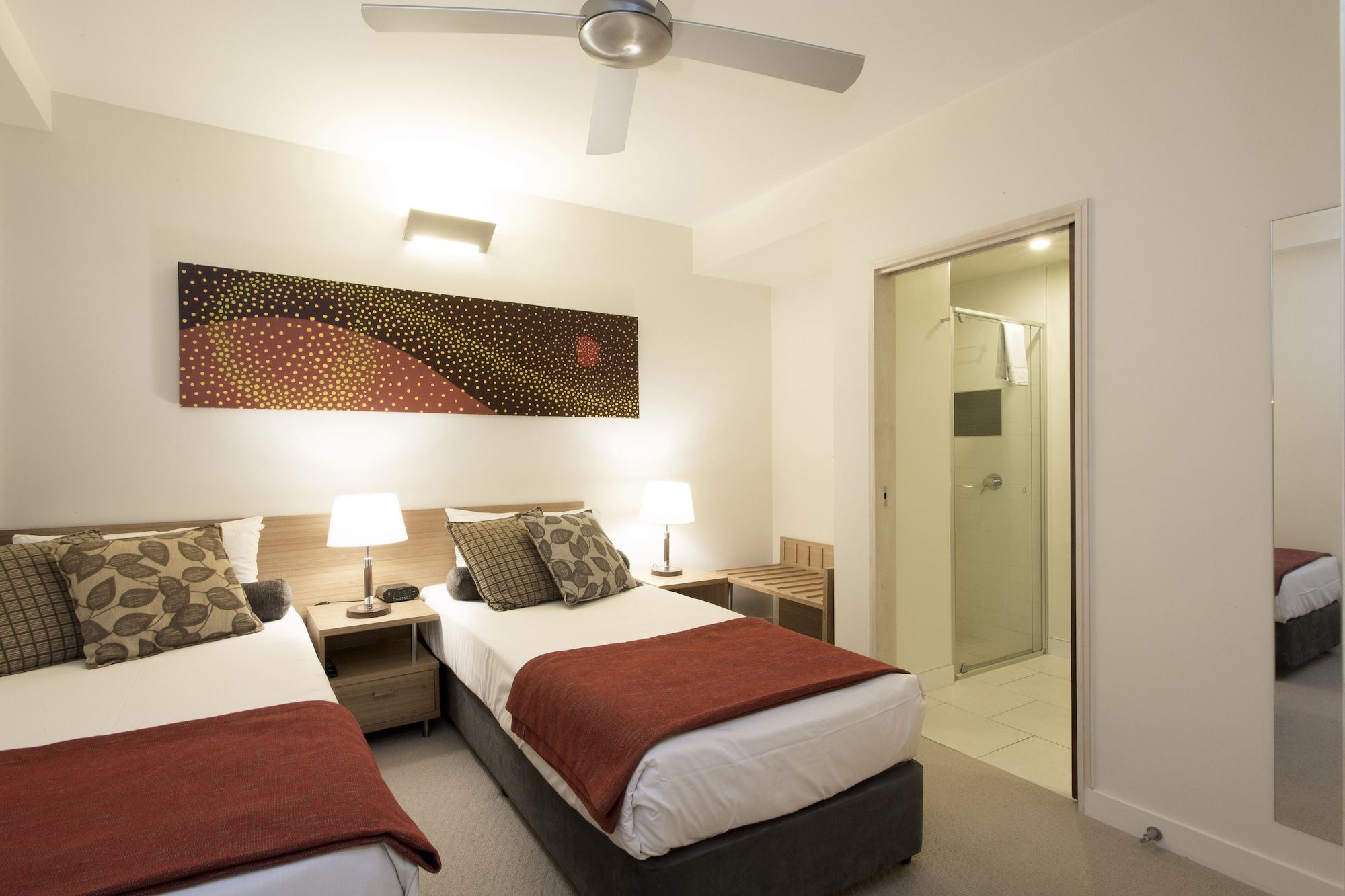 Peppers Noosa Resort And Villas מראה חיצוני תמונה A bedroom at the Mantra on Lake
