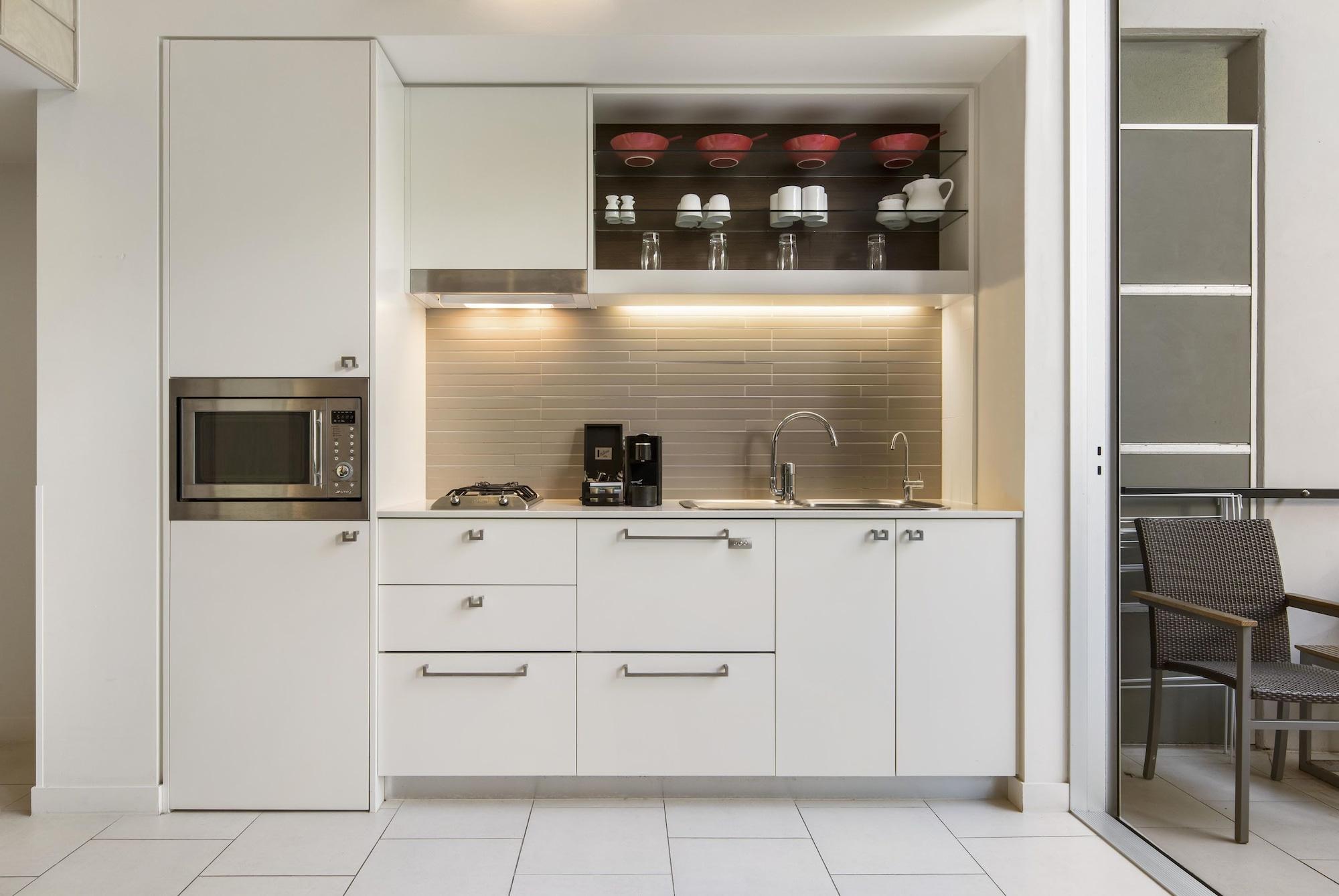 Peppers Noosa Resort And Villas מראה חיצוני תמונה A small kitchen