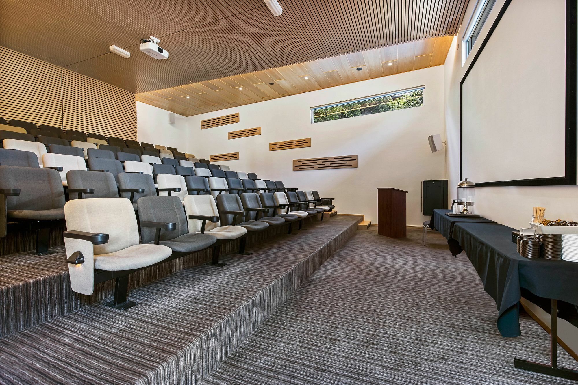 Peppers Noosa Resort And Villas מראה חיצוני תמונה The lecture theatre